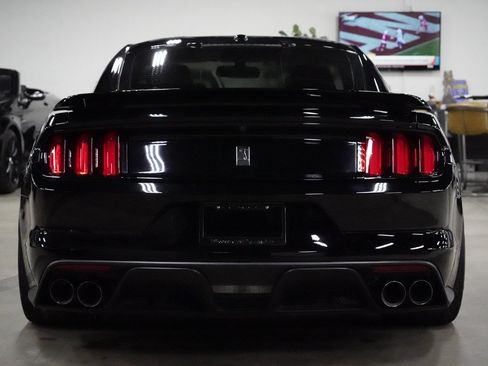 Used 2017 Ford Mustang Shelby GT350 w/ Electronics Package RWD image 4