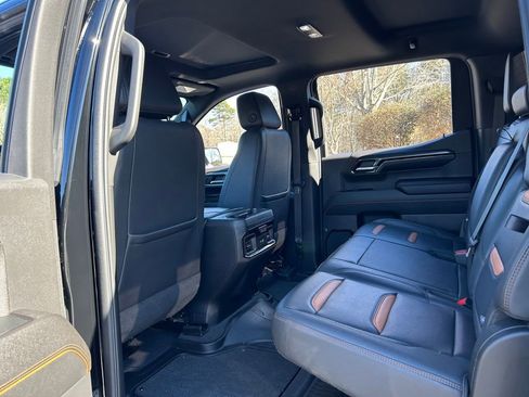 Used 2023 GMC Sierra 1500 AT4 w/ AT4 Premium Package image 45