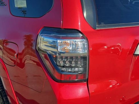 Certified 2022 Toyota 4Runner TRD Off-Road Premium image 34