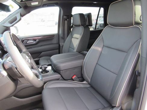 New 2026 GMC Yukon Elevation w/ Elevation Premium Package image 13