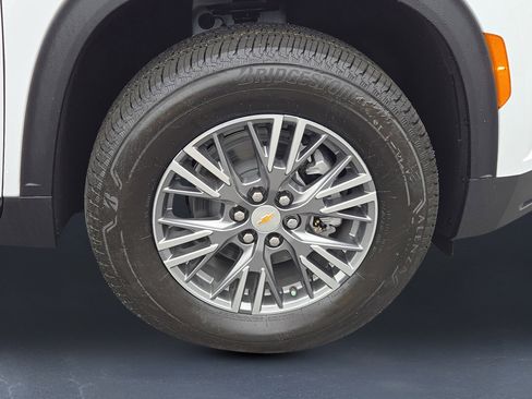 New 2026 Chevrolet Traverse LT image 4