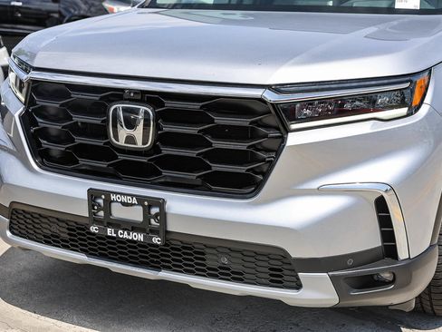 Certified 2023 Honda Pilot Elite image 24