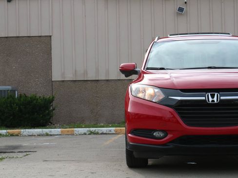 Used 2016 Honda HR-V EX-L image 3