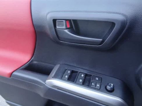 Used 2021 Toyota Tacoma SR5 image 13