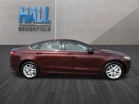 Used 2015 Ford Fusion SE FWD image 6