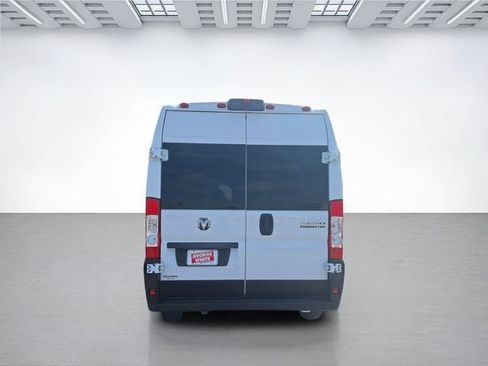 Used 2023 RAM ProMaster 2500 FWD image 5