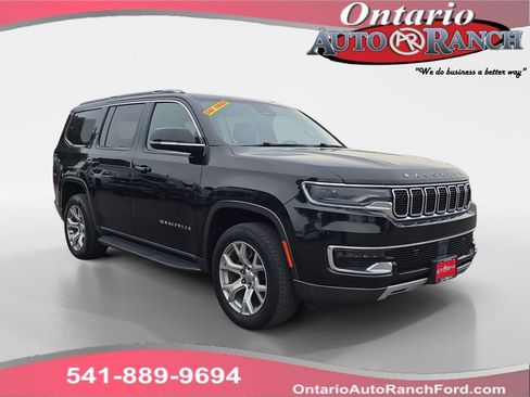 Used 2022 Jeep Wagoneer Series II AWD/4WD image 1