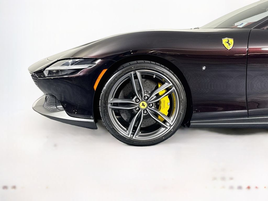 Used 2026 Ferrari Roma Spider RWD image 26