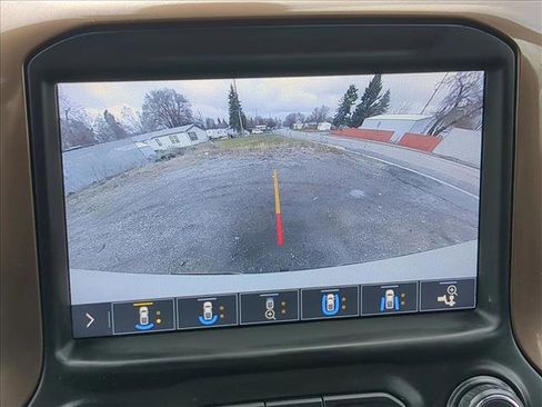 Used 2019 Chevrolet Silverado 1500 High Country image 16