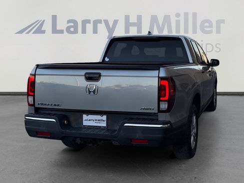 Used 2017 Honda Ridgeline RT image 5