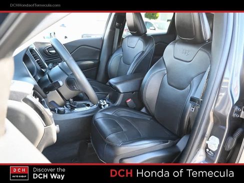 Used 2023 Jeep Cherokee Altitude Lux w/ Lux Elite Package image 18