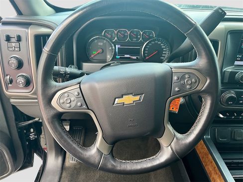 Used 2017 Chevrolet Silverado 2500 High Country w/ Duramax Plus Package image 11