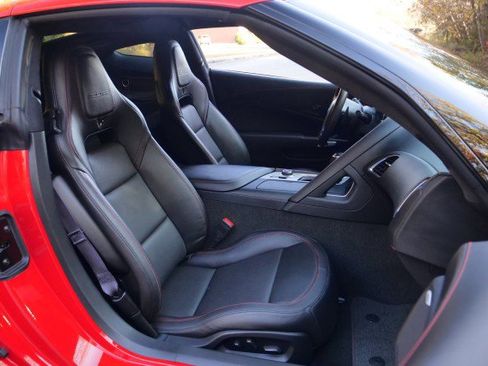 Used 2016 Chevrolet Corvette Z06 w/ 3LZ Preferred Equipment Group image 38