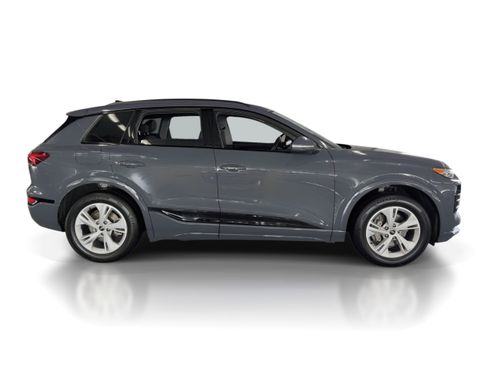 Used 2025 Audi Q6 e-tron Premium w/ Convenience Package image 8