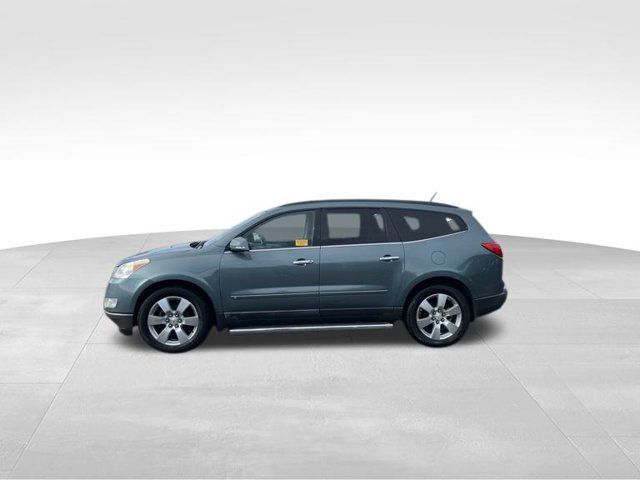 Used 2009 Chevrolet Traverse LTZ FWD image 2