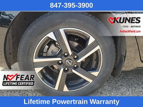 Used 2024 Nissan Sentra SV FWD image 13