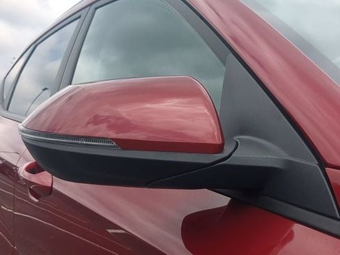 Used 2025 Hyundai Kona SEL FWD image 11