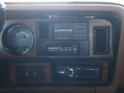 Used 1993 Dodge D/W Truck 350 image 30