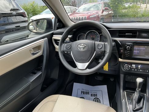 Used 2016 Toyota Corolla LE FWD image 15