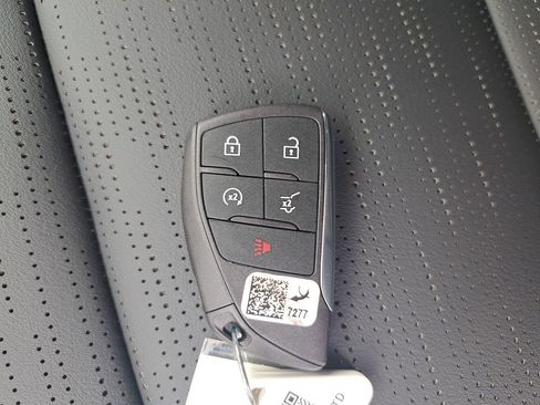 New 2026 Buick Enclave Sport Touring w/ Power Package FWD image 39