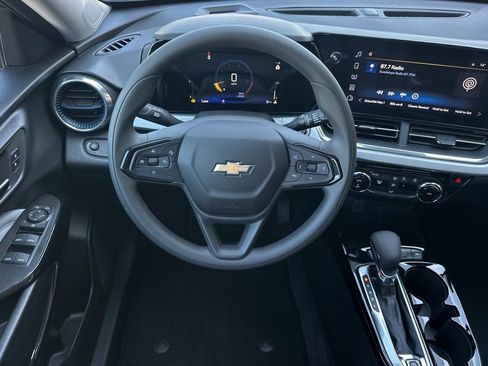 New 2026 Chevrolet Trax LT FWD image 14