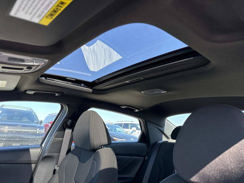 New 2026 Hyundai Elantra SEL Sport FWD image 3