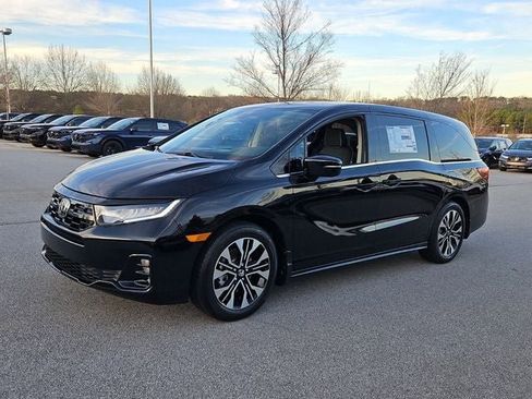 New 2026 Honda Odyssey Elite image 3