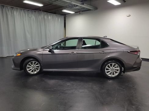 Used 2023 Toyota Camry LE FWD image 5