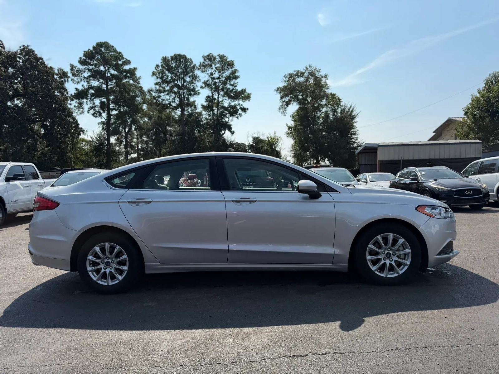 Used 2018 Ford Fusion S FWD image 4