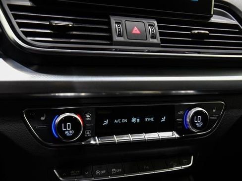 Used 2024 Audi Q5 2.0T Premium w/ Summer of Audi Package AWD/4WD image 22