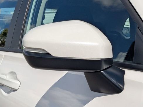 Used 2025 Honda HR-V LX image 13