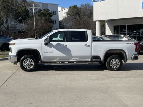 Used 2024 Chevrolet Silverado 2500 LT image 3