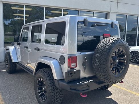 Used 2014 Jeep Wrangler Unlimited Rubicon AWD/4WD image 2
