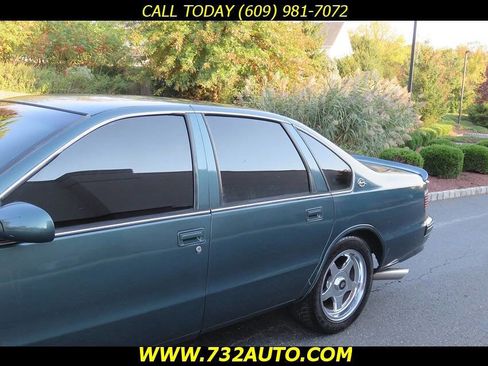 Used 1995 Chevrolet Impala SS image 20