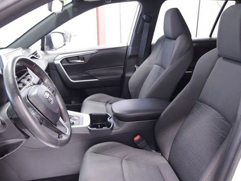 Used 2023 Toyota RAV4 SE w/ Weather & Moonroof Package image 13