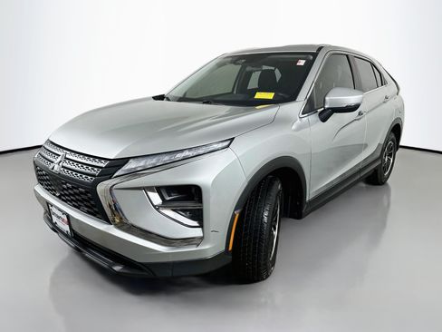 Used 2022 Mitsubishi Eclipse Cross ES AWD/4WD image 3