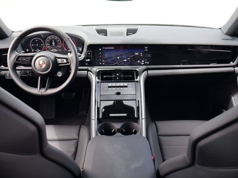 New 2026 Porsche Panamera image 21
