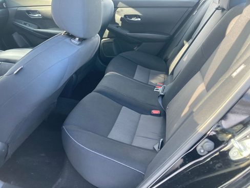 Used 2021 Nissan Sentra SV image 29