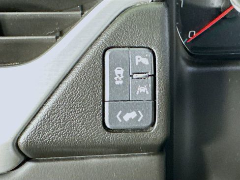 Used 2018 GMC Yukon XL SLT image 20