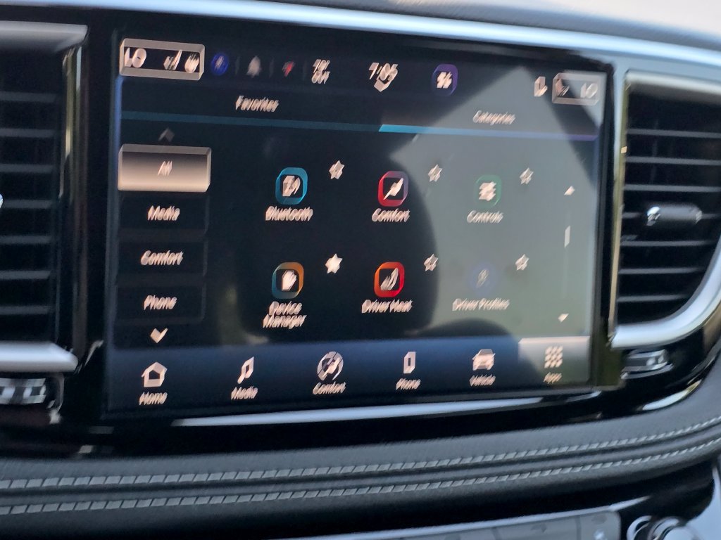 New 2027 Chrysler Pacifica Select FWD image 31