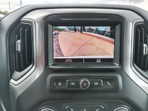 Used 2023 Chevrolet Silverado 1500 Custom AWD/4WD image 4