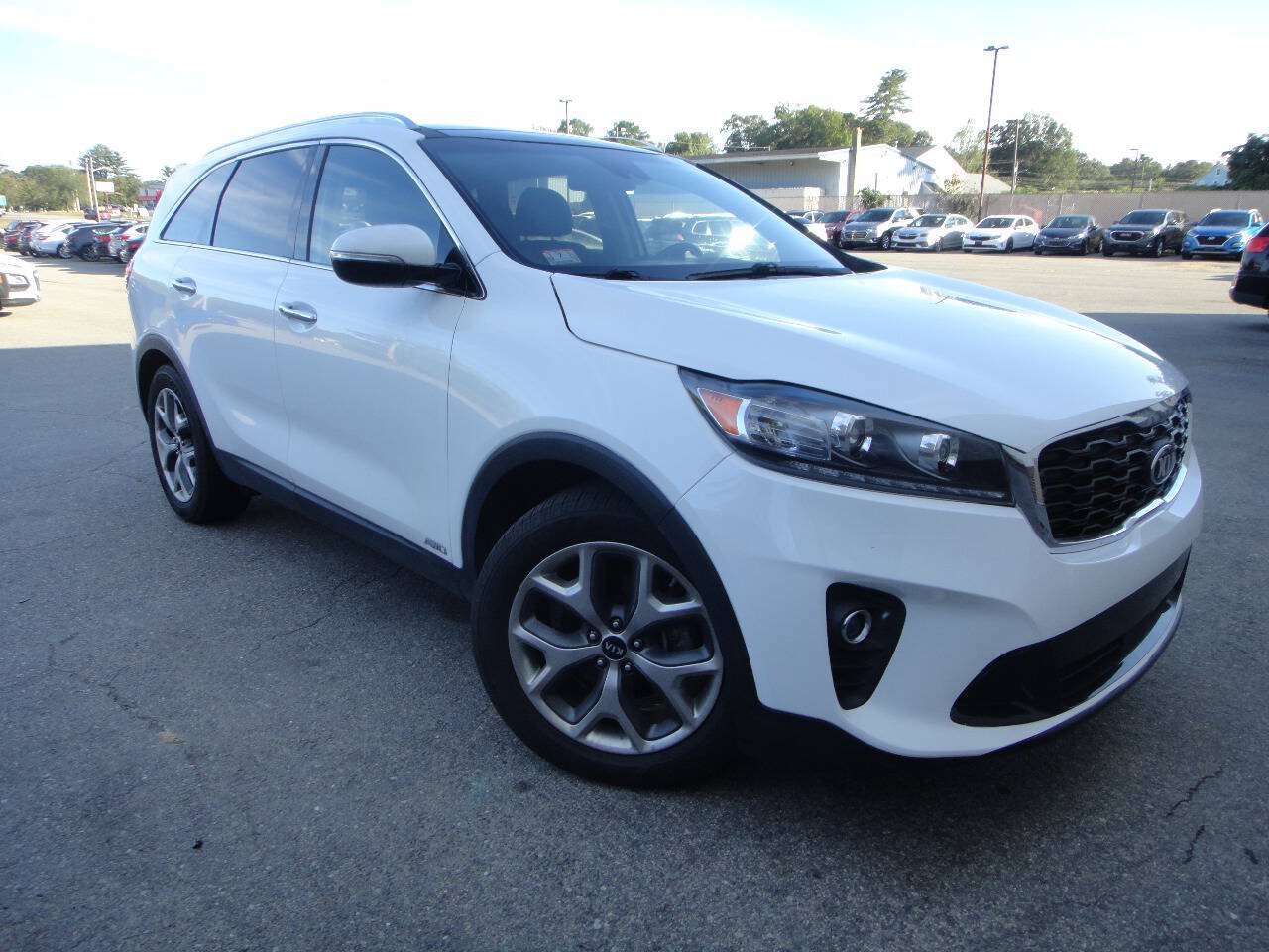 Used 2019 Kia Sorento EX AWD/4WD image 3