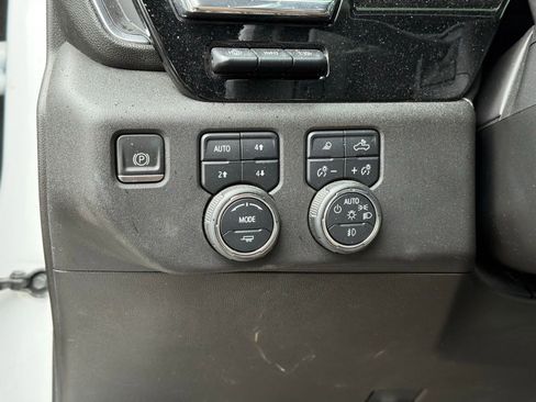 Used 2023 Chevrolet Silverado 1500 High Country w/ High Country Premium Package image 26