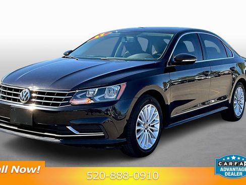 Used 2017 Volkswagen Passat 1.8T SE image 1