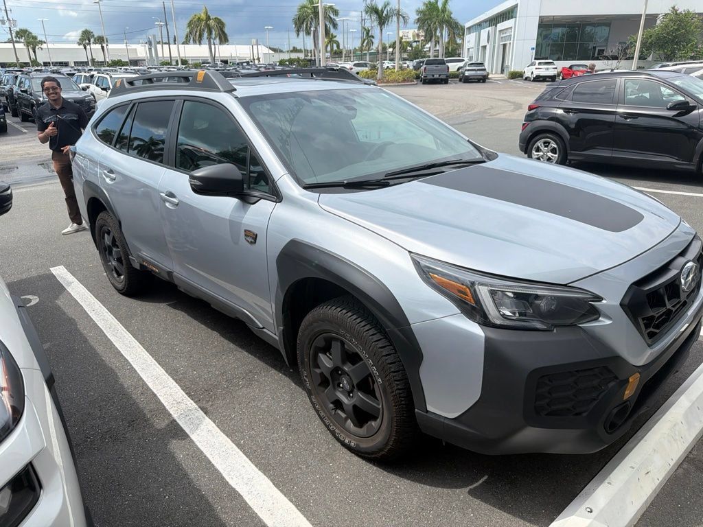 Used 2025 Subaru Outback Wilderness AWD/4WD image 3