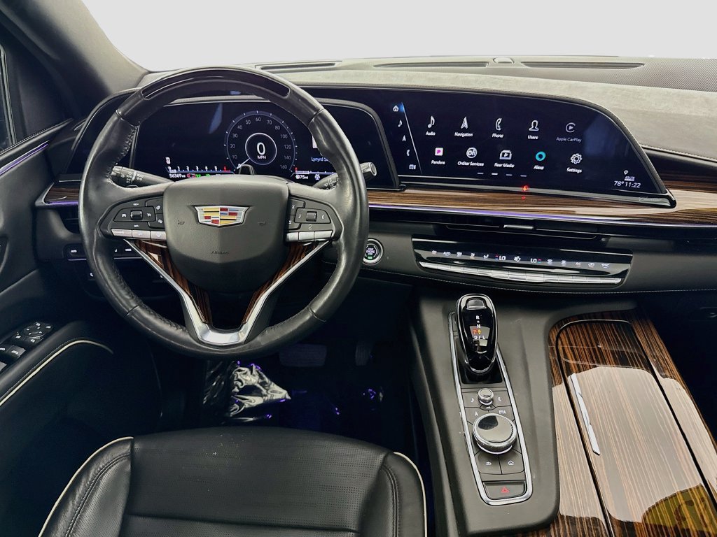 Used 2023 Cadillac Escalade Premium Luxury AWD/4WD image 24