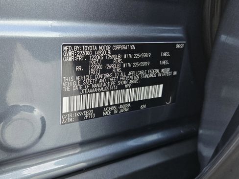Certified 2021 Toyota Venza XLE image 26