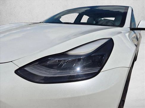 Used 2021 Tesla Model 3 Performance AWD/4WD image 9