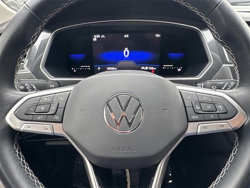 Used 2022 Volkswagen Tiguan SE image 21