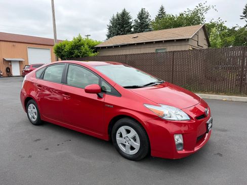 Used 2010 Toyota Prius FWD image 3